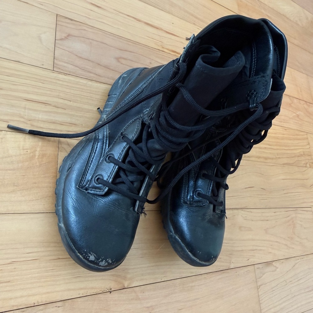 Nike Black Tactical Boots size 5 similar to SFB